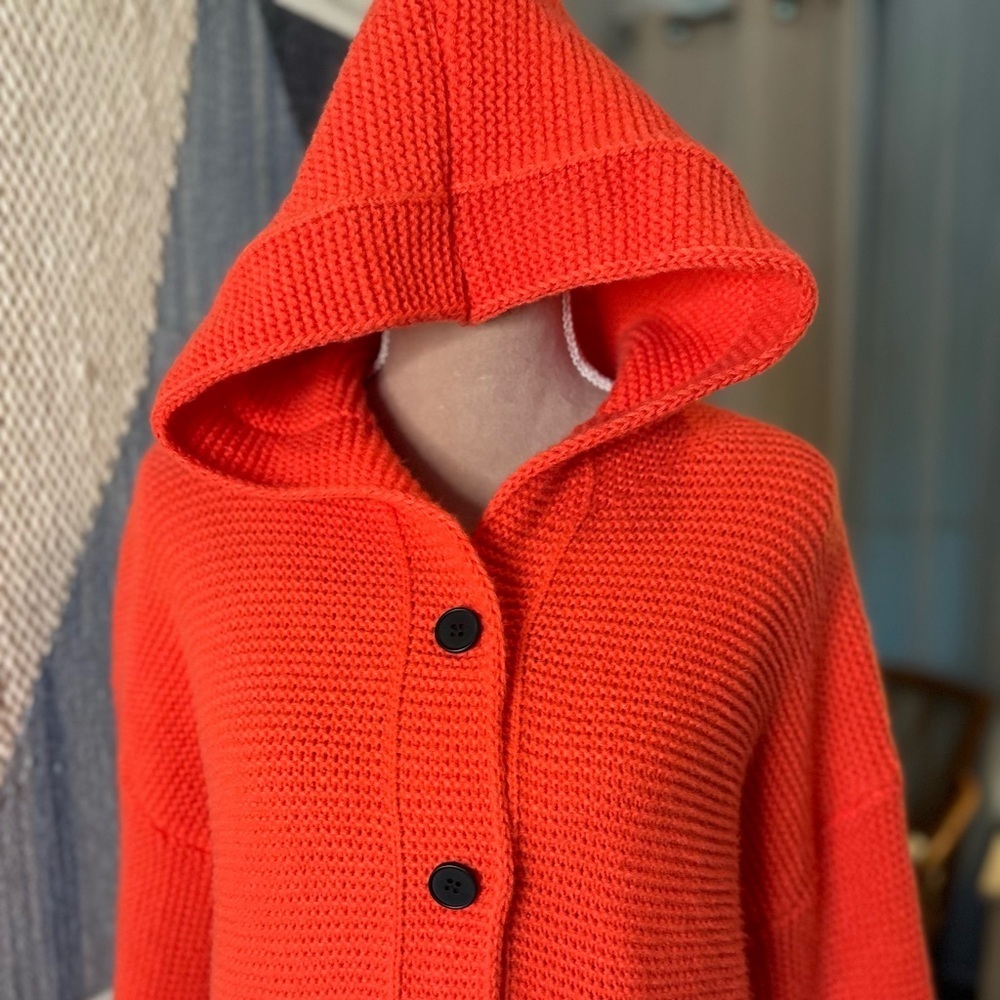 Brand Unknown Red Hooded Knit Cardigan - Picture 4 of 9